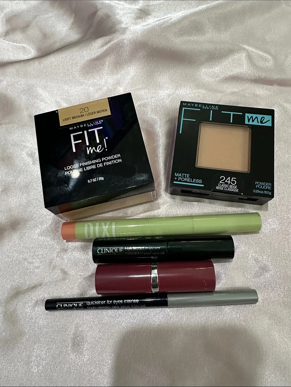 Maybelline FIT me! Powder Duo - Beige 245 & Light Medium